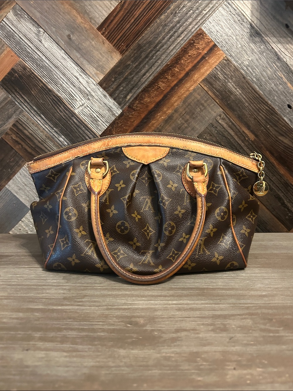Louis Vuitton Tivoli PM Handbag - Picture 1 of 8